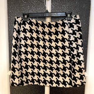 Joe fresh black and white herringbone skirt